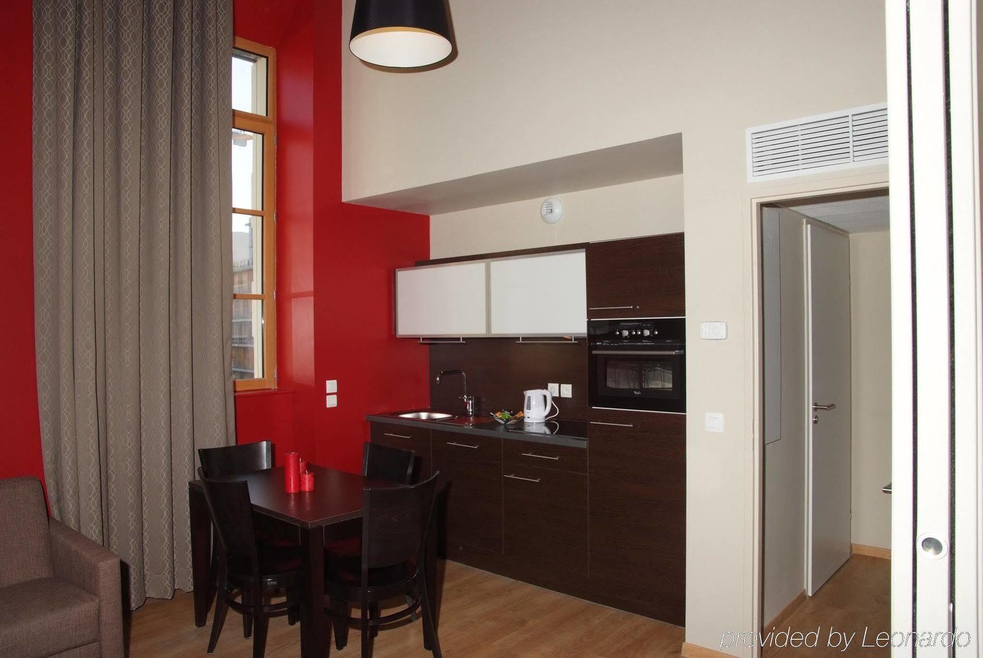 Residhome Grenoble Caserne De Bonne Buitenkant foto